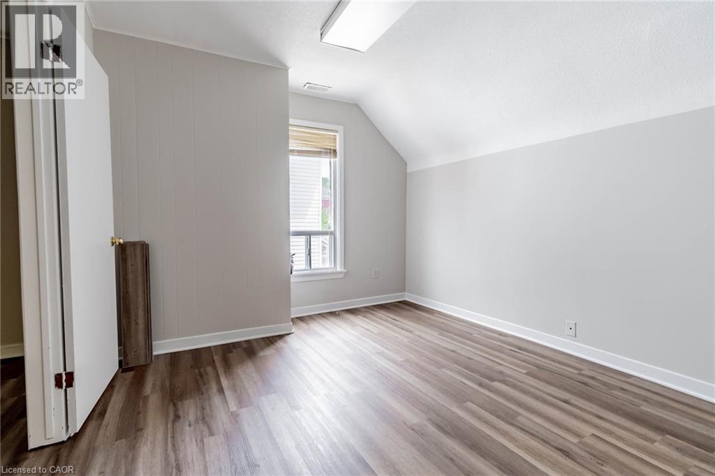 48 Carlisle Street, St. Catharines, Ontario  L2R 4H4 - Photo 23 - 40719221