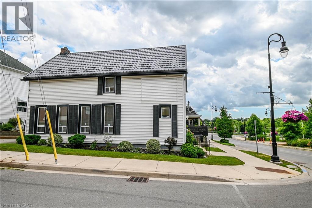 48 Carlisle Street, St. Catharines, Ontario  L2R 4H4 - Photo 3 - 40719221