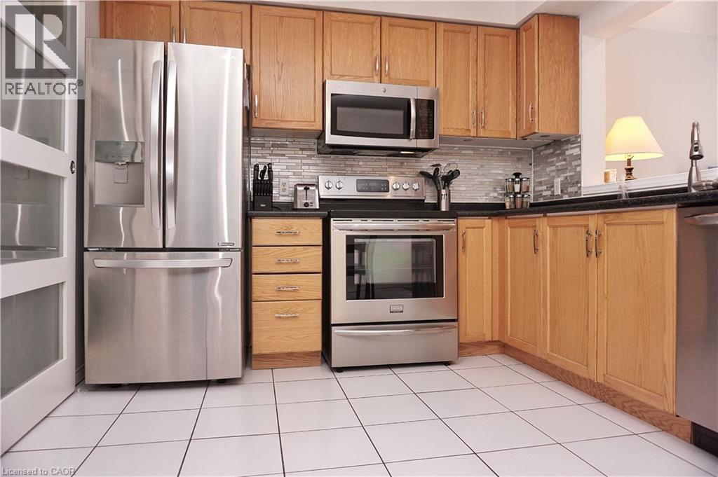174 Highbury Drive Unit# 9, Stoney Creek, Ontario  L8J 3T8 - Photo 9 - 40721796