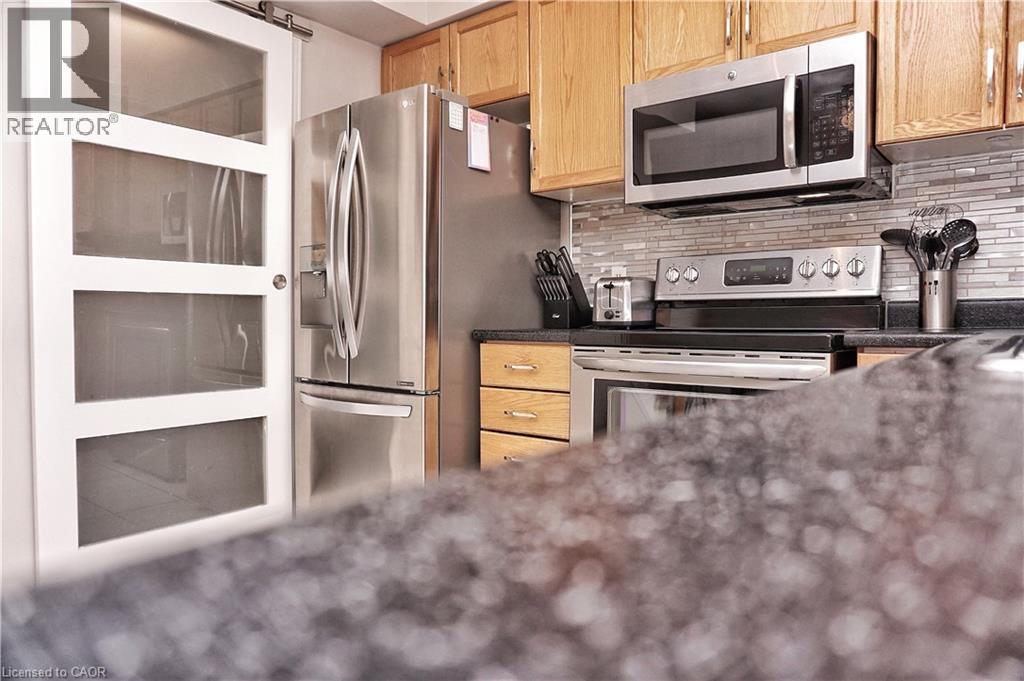Property at 174 HIGHBURY Drive Unit# 9 image 5