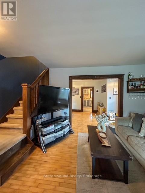 534 17th Street W, Owen Sound, Ontario  N4K 4B7 - Photo 8 - X12240570