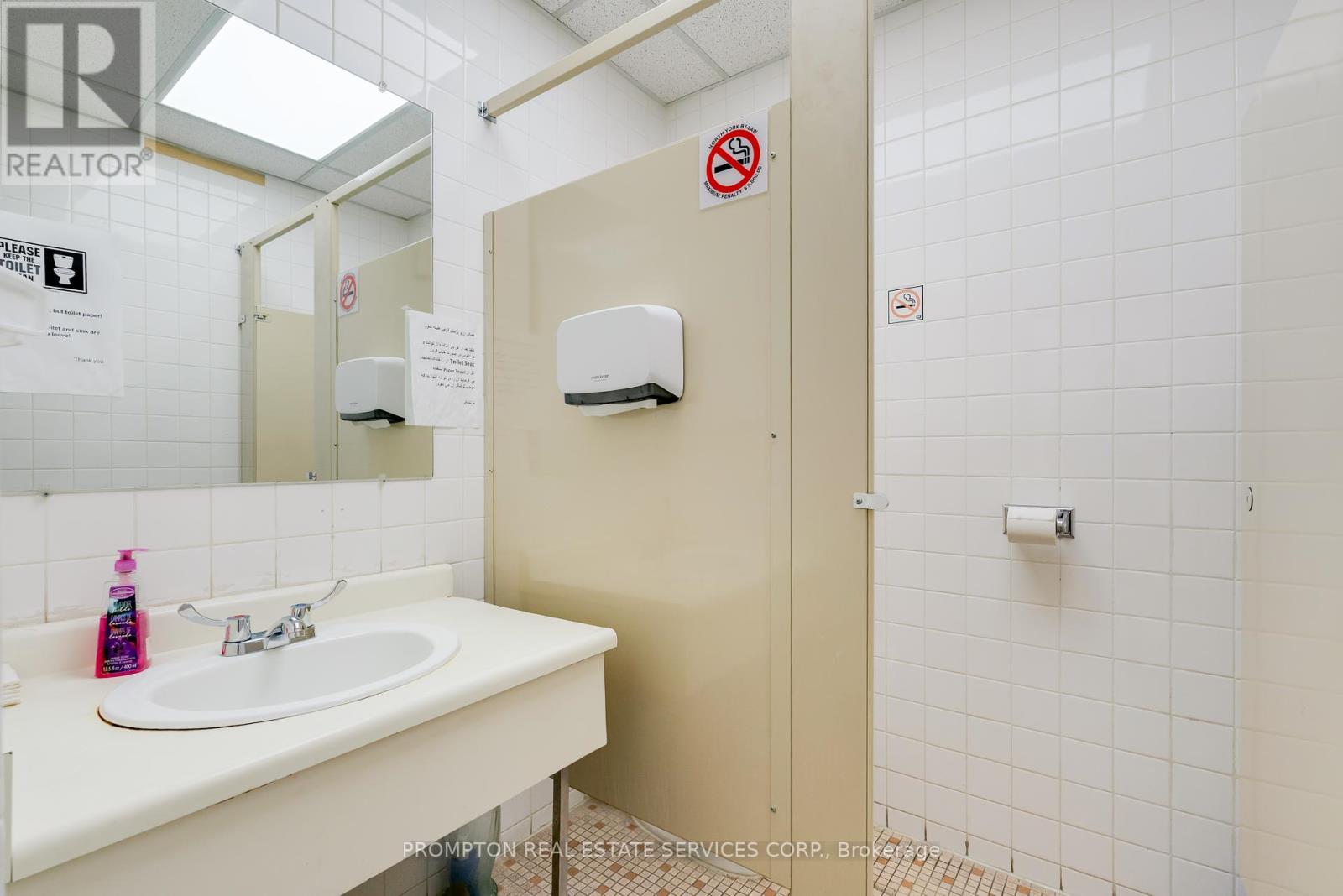 3rd Floor - 6075 Yonge Street, Toronto, Ontario  M2M 3W2 - Photo 15 - C12351373