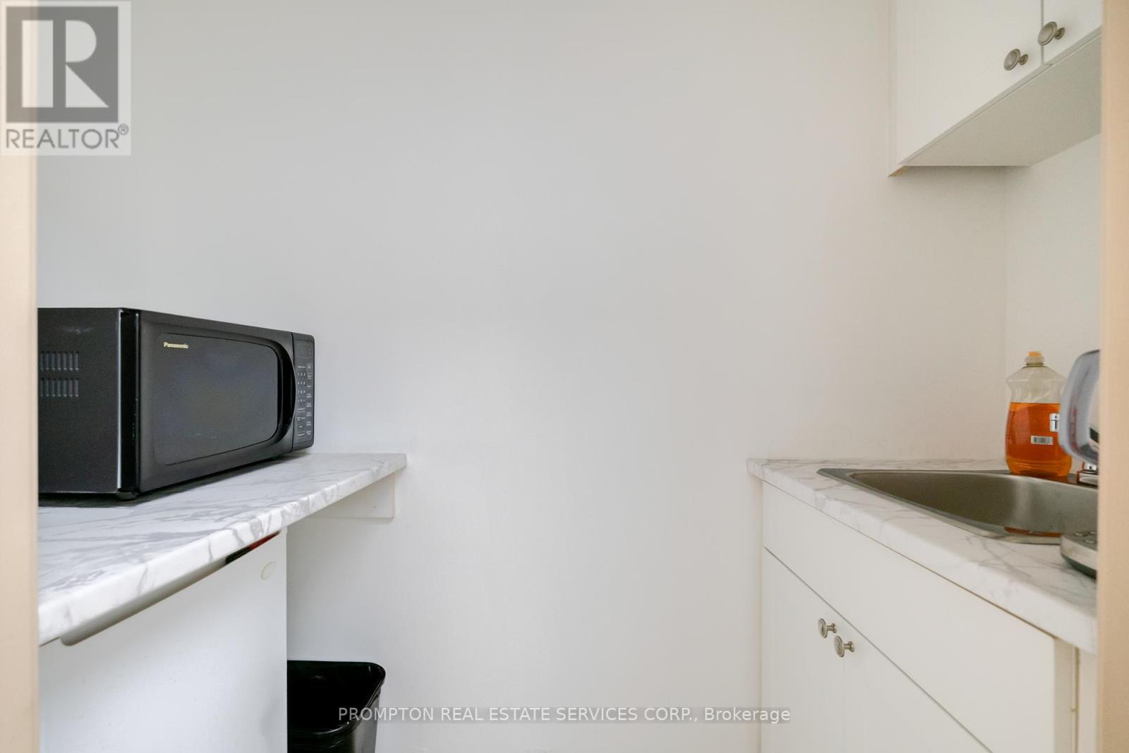 3rd Floor - 6075 Yonge Street, Toronto, Ontario  M2M 3W2 - Photo 16 - C12351373