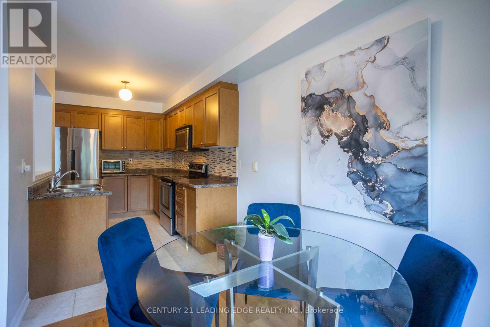 31 Nw Passage, Whitchurch-Stouffville (Stouffville), Ontario  L4A 0T2 - Photo 15 - N12341289