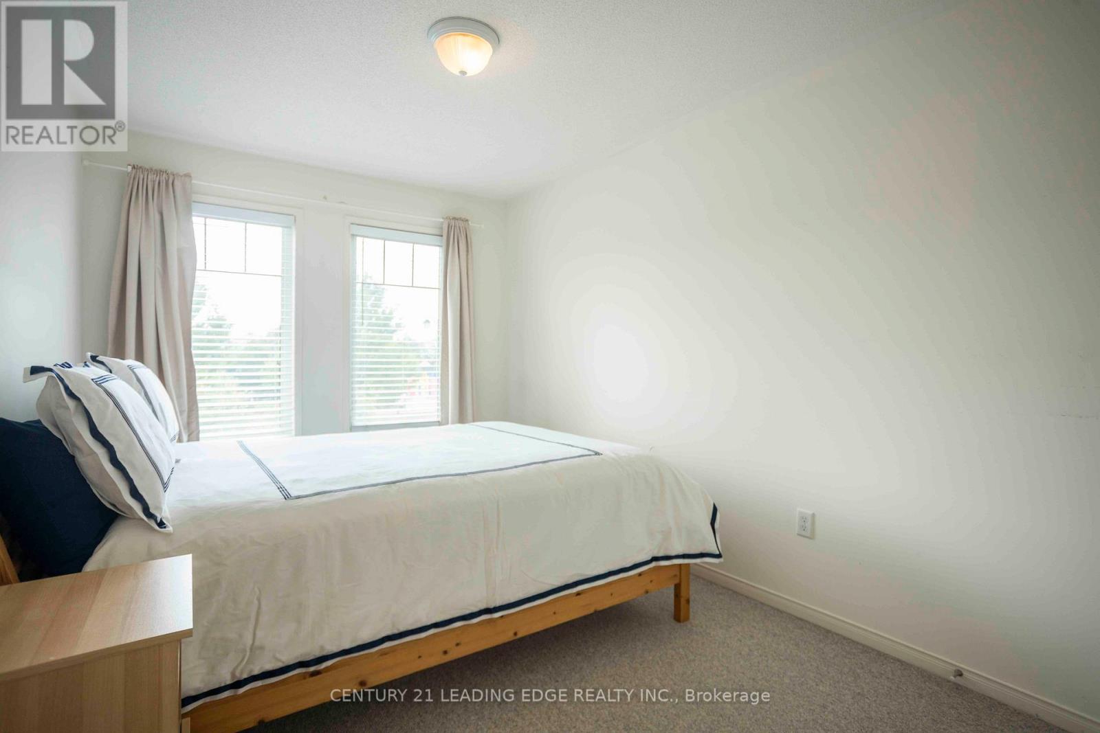31 Nw Passage, Whitchurch-Stouffville (Stouffville), Ontario  L4A 0T2 - Photo 34 - N12341289