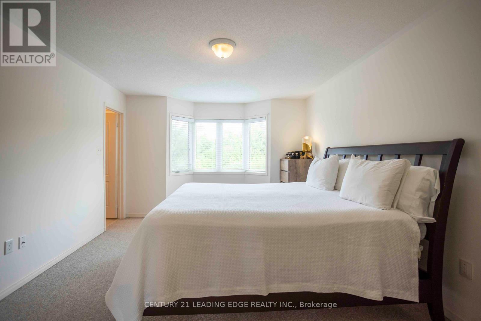 31 Nw Passage, Whitchurch-Stouffville (Stouffville), Ontario  L4A 0T2 - Photo 35 - N12341289