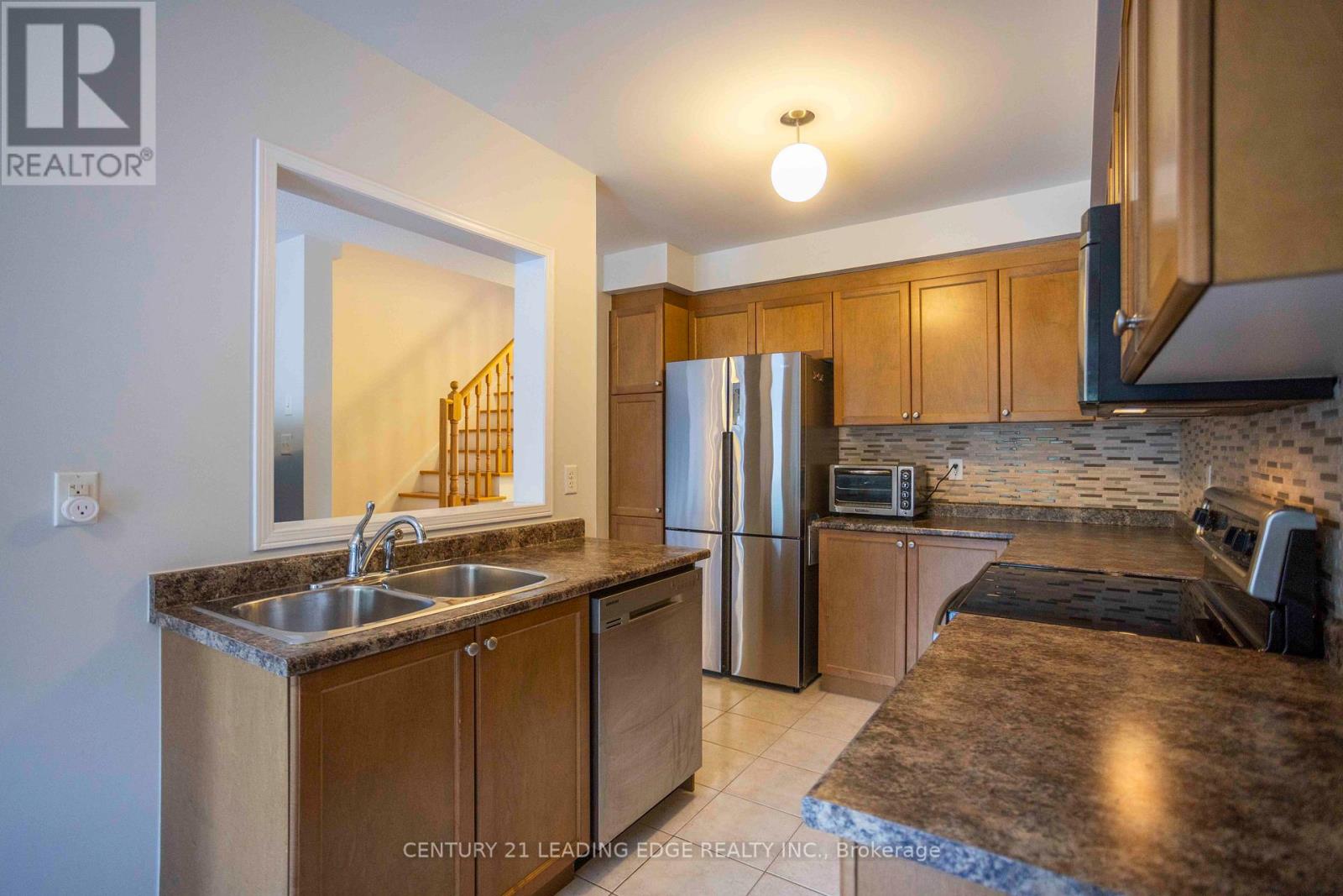 31 Nw Passage, Whitchurch-Stouffville (Stouffville), Ontario  L4A 0T2 - Photo 14 - N12341289