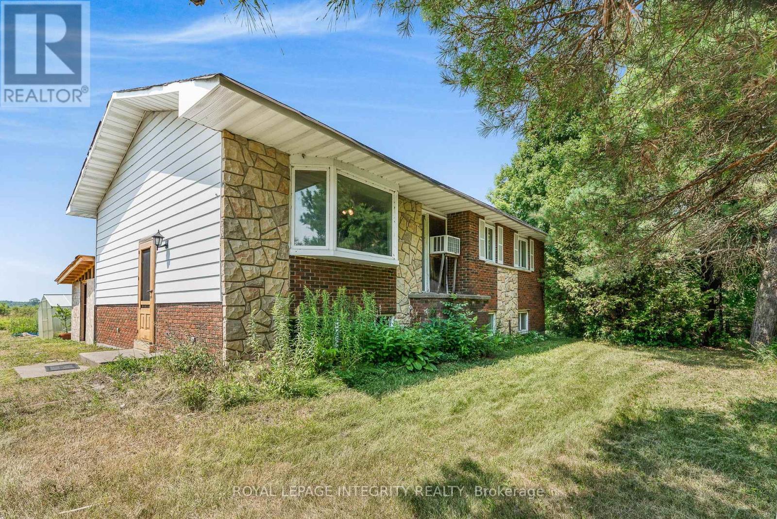 4828 Frank Kenny Road, Ottawa, Ontario  K0A 3H0 - Photo 8 - X12322954