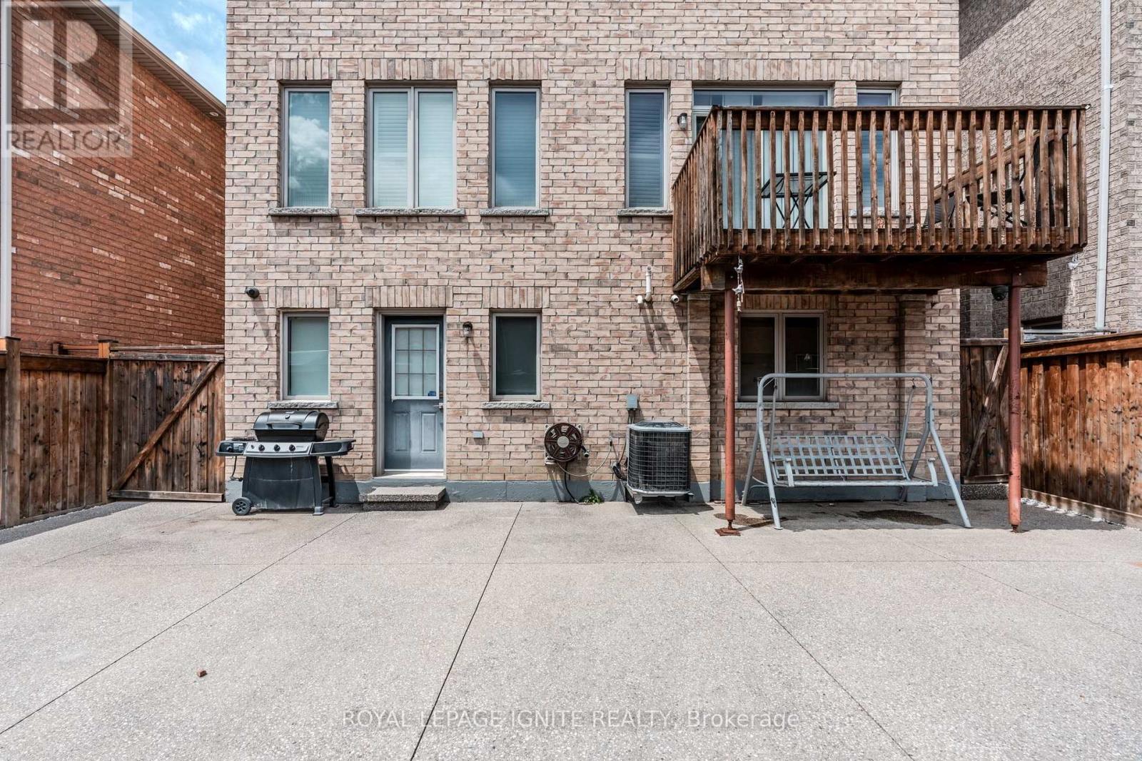 7 Picasso Drive, Brampton, Ontario  L6P 3L5 - Photo 43 - W12340862