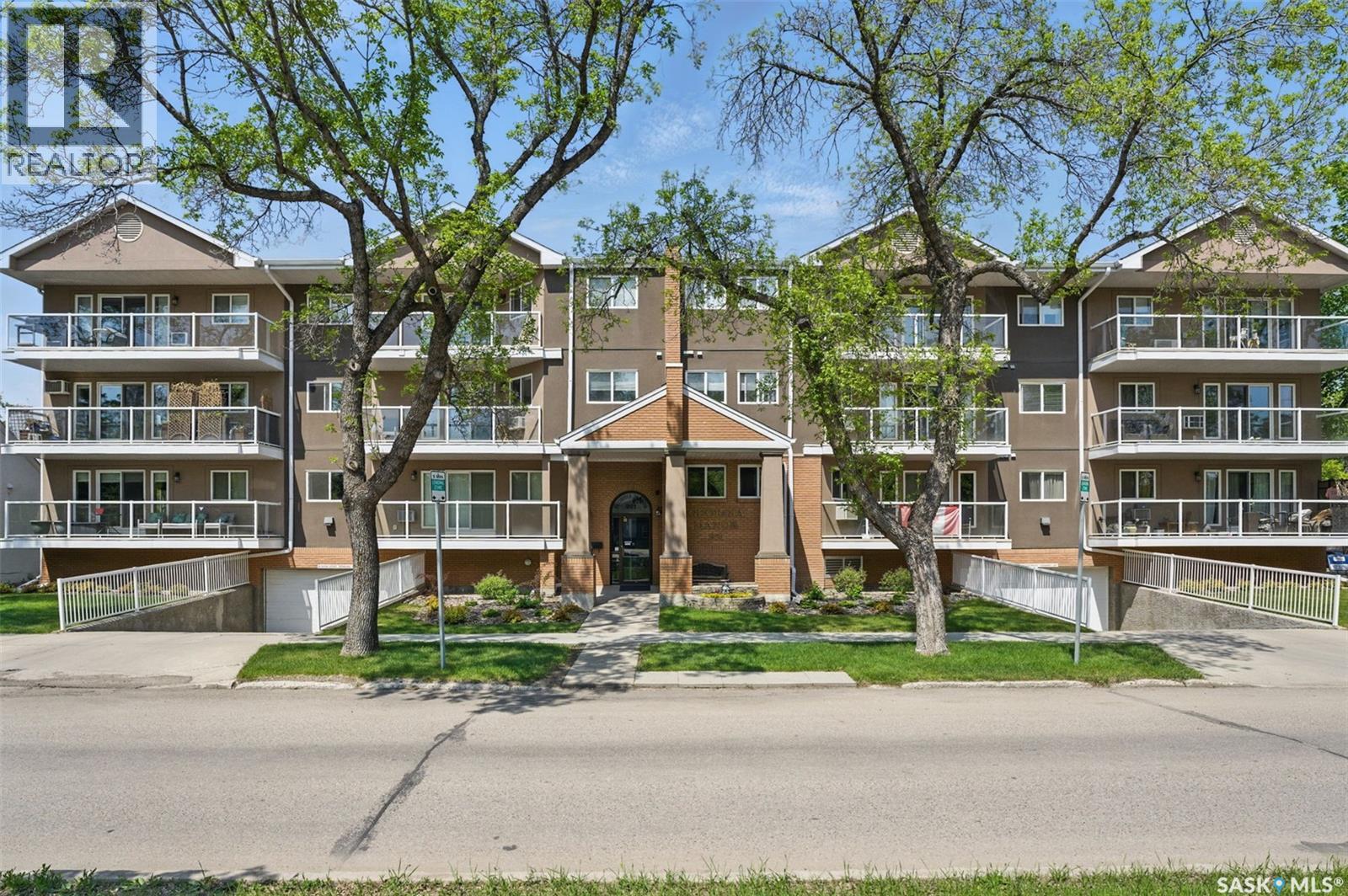 Property at 201 921 Main STREET image 2