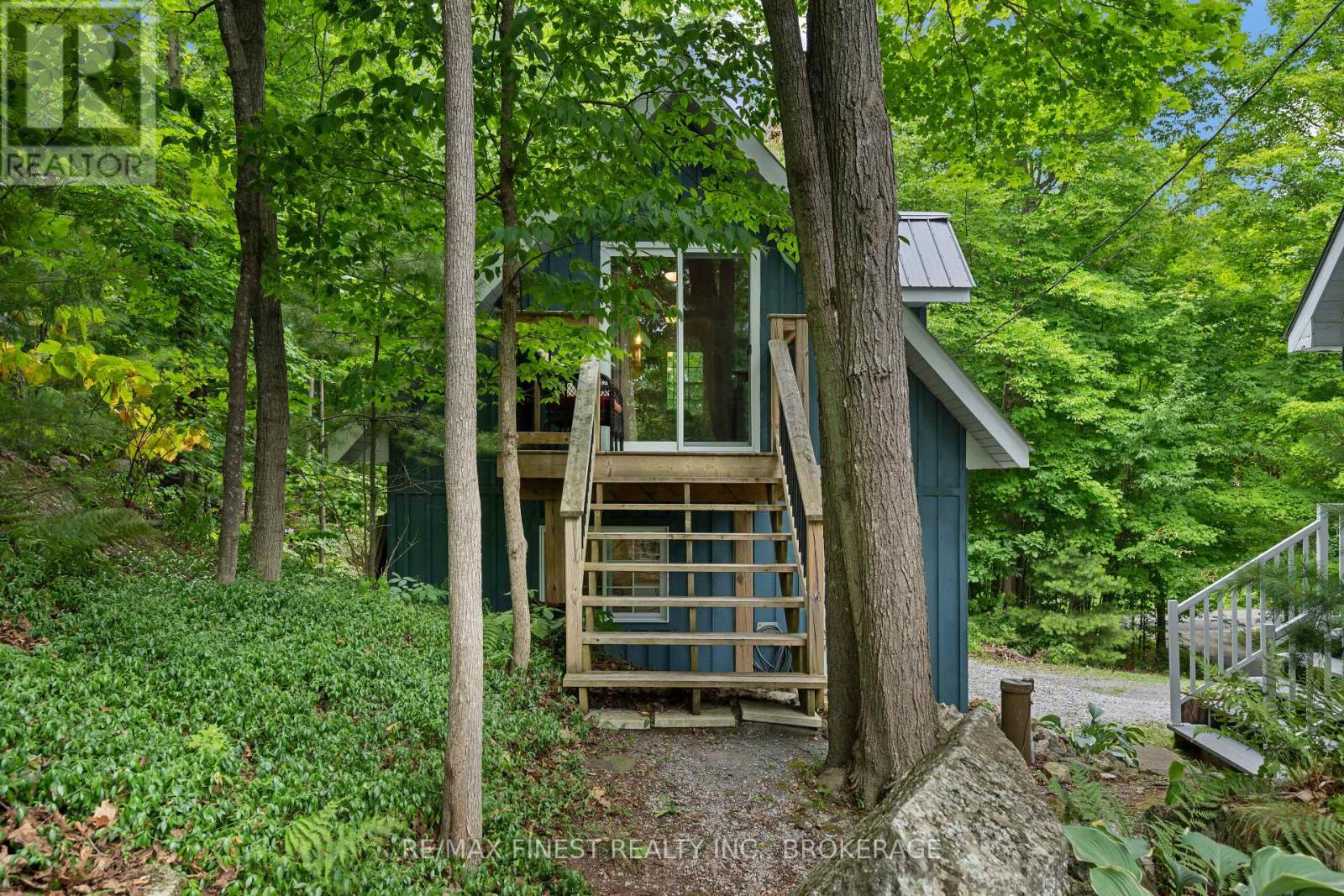 8884 Canoe Lake Road, Frontenac, Ontario  K0H 1W0 - Photo 8 - X12352255