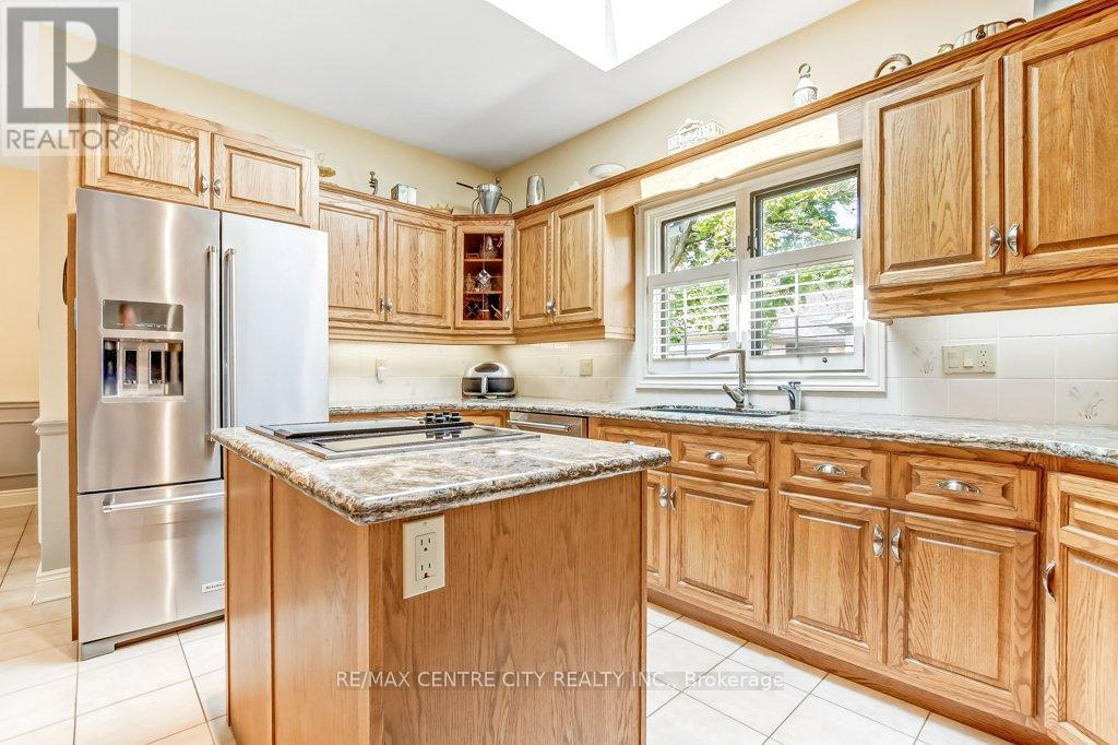 27 - 1200 Riverside Drive, London North, Ontario  N6H 5C6 - Photo 12 - X12352332