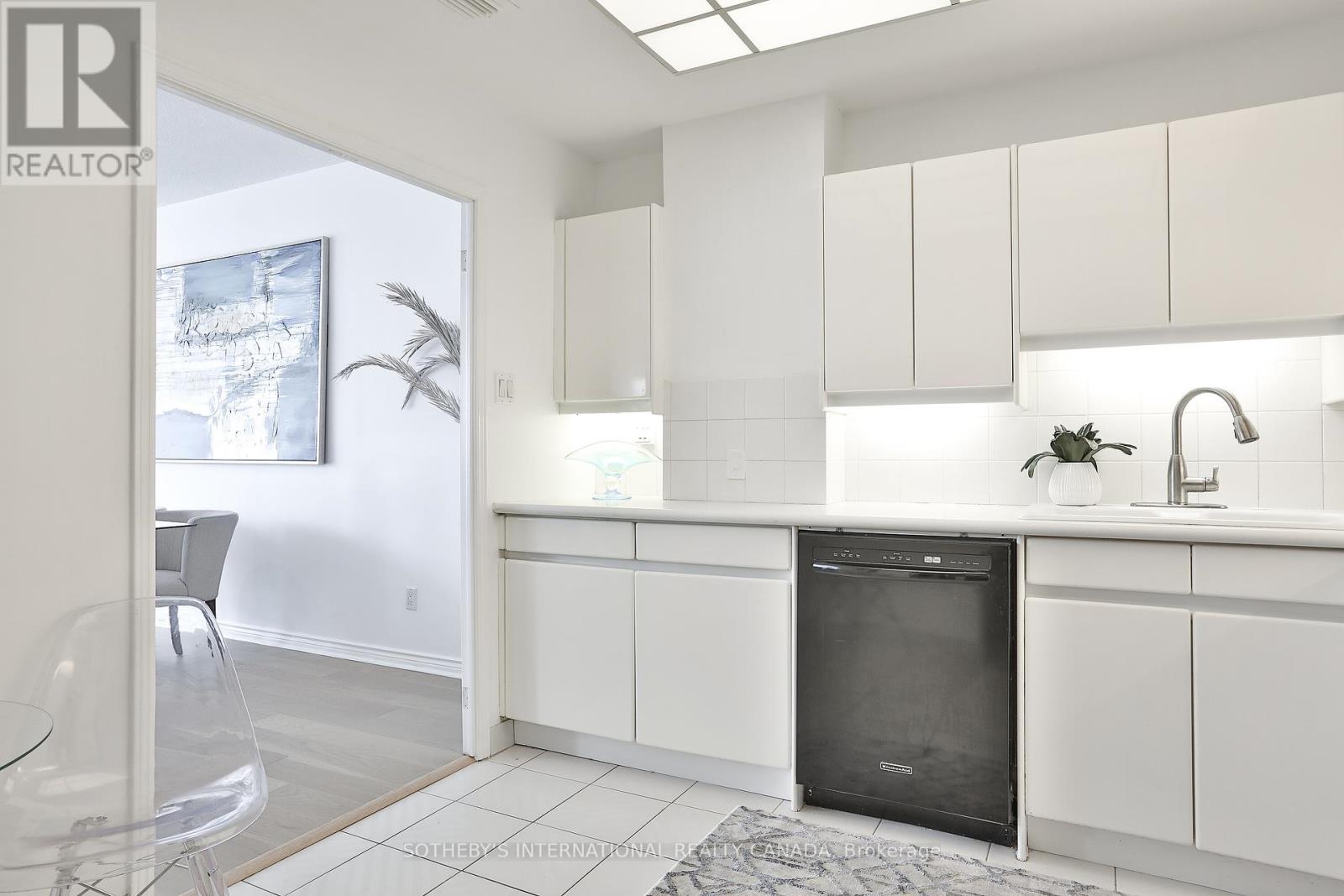 1003 - 7 Broadway Avenue, Toronto, Ontario  M4P 3C5 - Photo 17 - C12352160