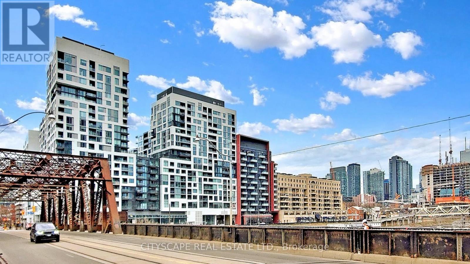 703w - 27 Bathurst Street, Toronto, Ontario M5V 2P1 - Photo 1 - C12352173