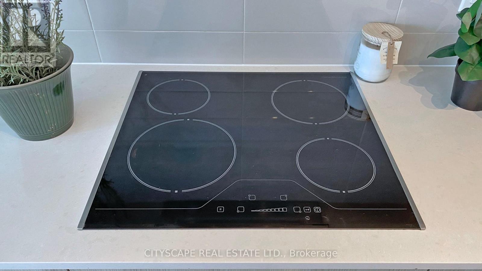 703w - 27 Bathurst Street, Toronto, Ontario M5V 2P1 - Photo 18 - C12352173