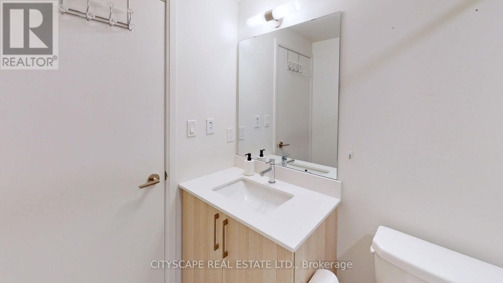 703w - 27 Bathurst Street, Toronto, Ontario M5V 2P1 - Photo 28 - C12352173