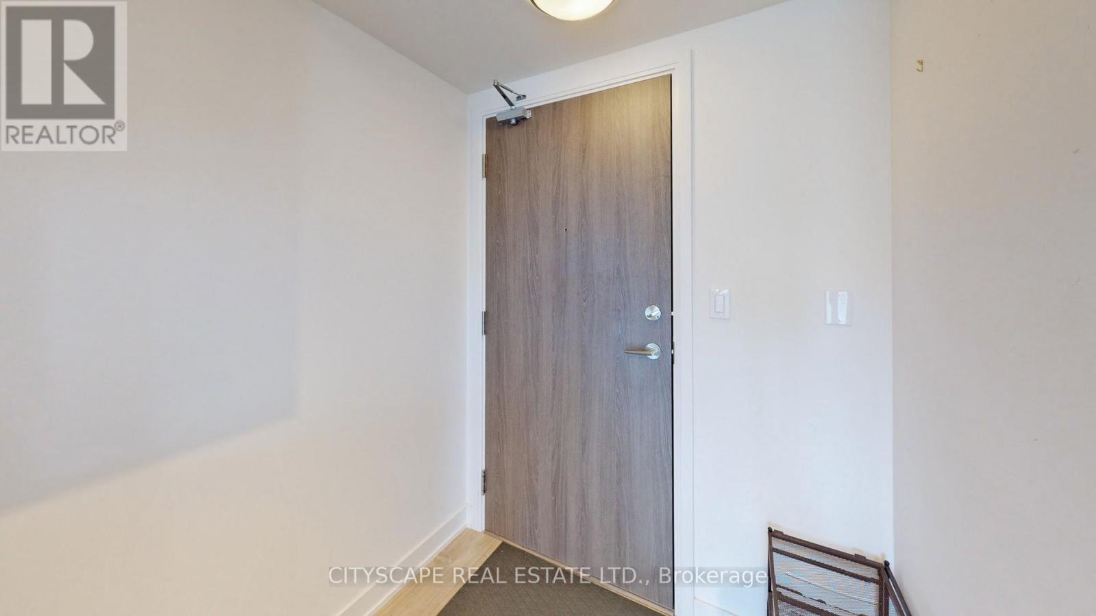 703w - 27 Bathurst Street, Toronto, Ontario M5V 2P1 - Photo 31 - C12352173