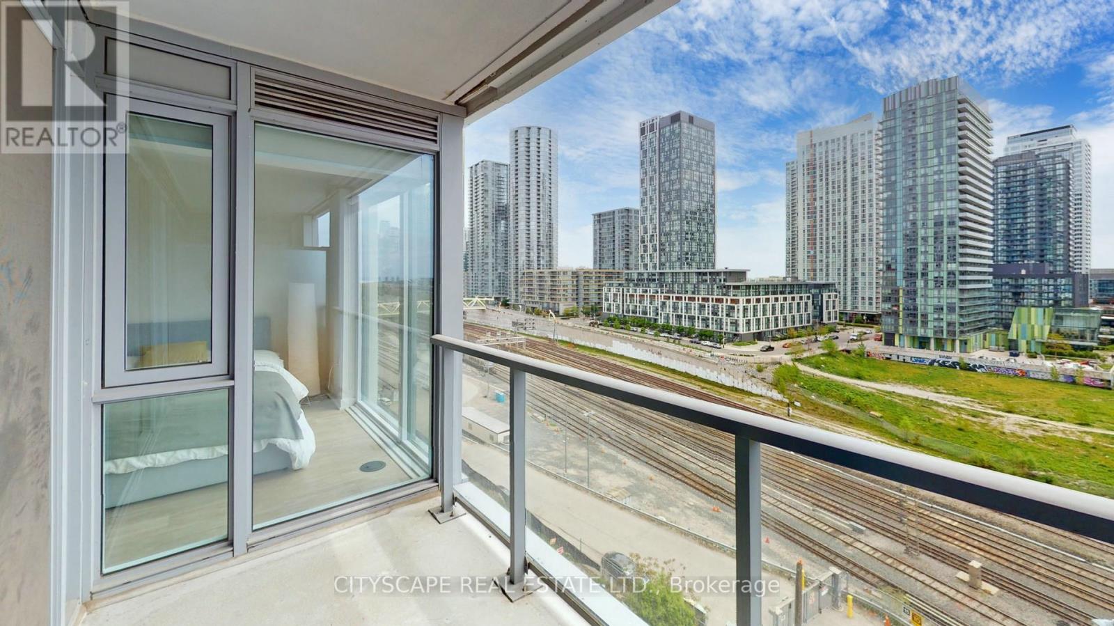 703w - 27 Bathurst Street, Toronto, Ontario M5V 2P1 - Photo 33 - C12352173