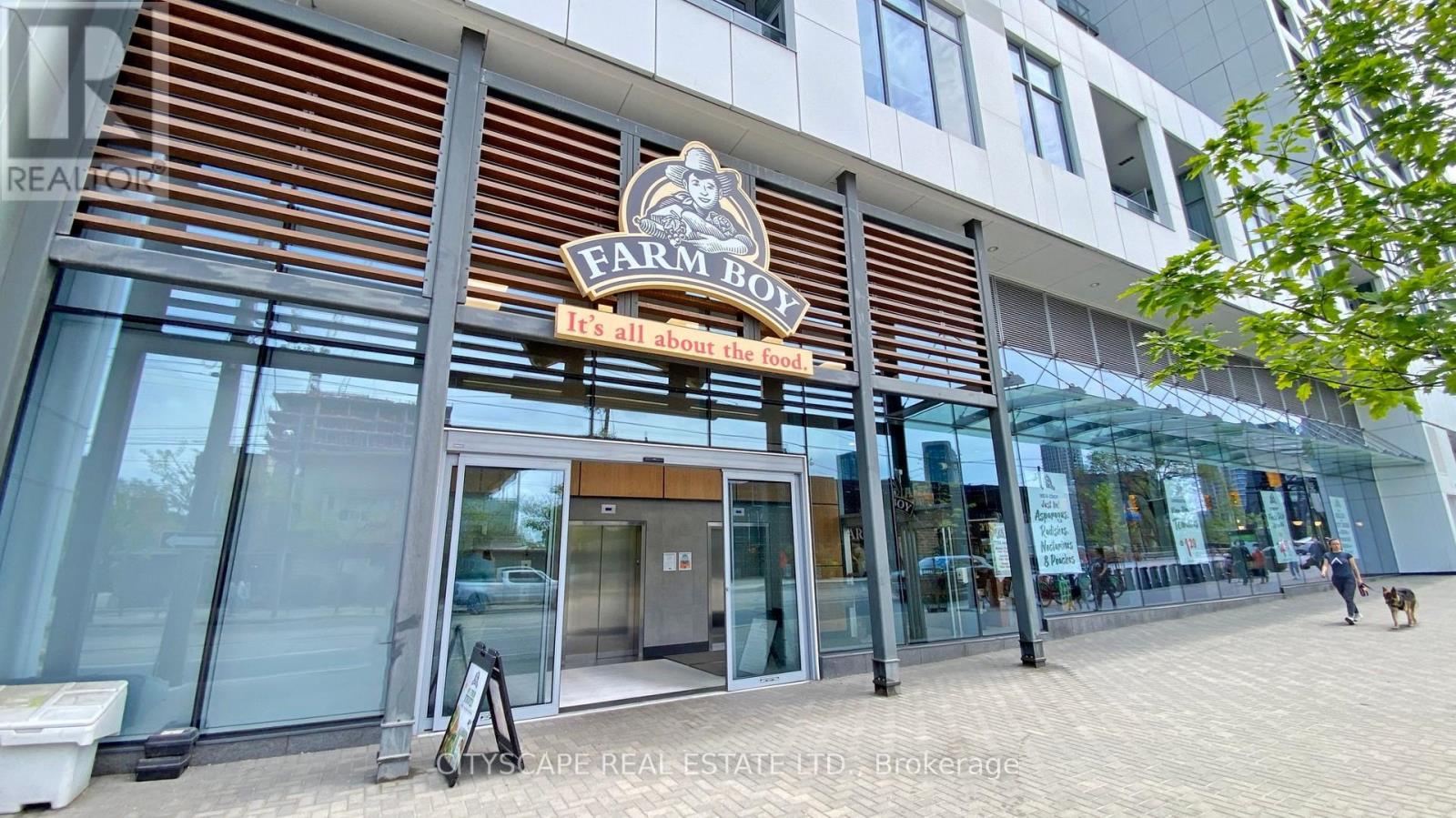 703w - 27 Bathurst Street, Toronto, Ontario M5V 2P1 - Photo 4 - C12352173