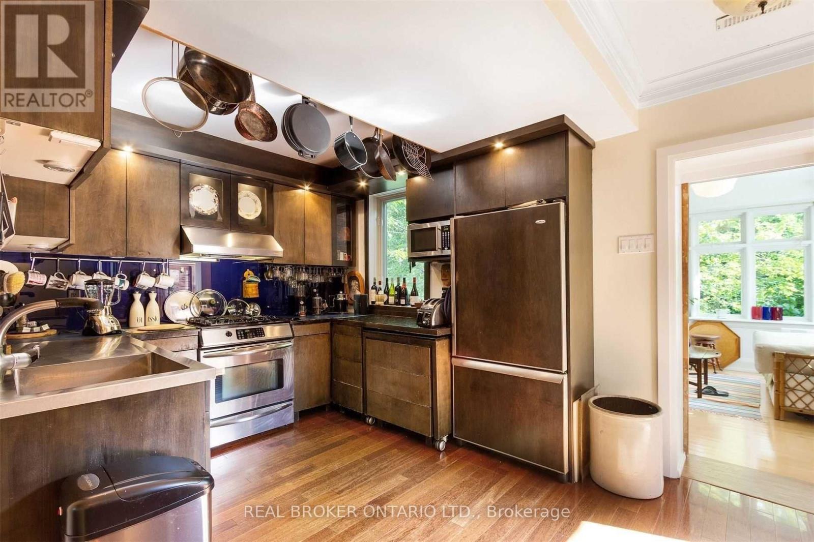 499 Palmerston Boulevard, Toronto, Ontario  M6G 2P2 - Photo 7 - C12352193