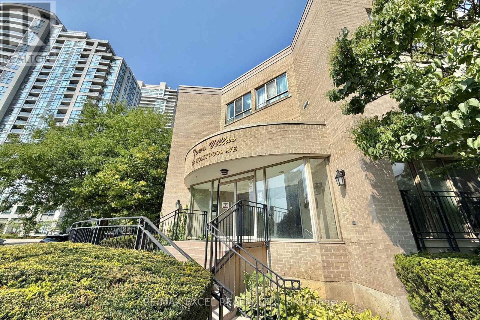312 - 38 HOLLYWOOD AVENUE, Toronto, Ontario