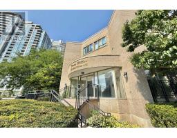 312 - 38 HOLLYWOOD AVENUE, Toronto, Ontario
