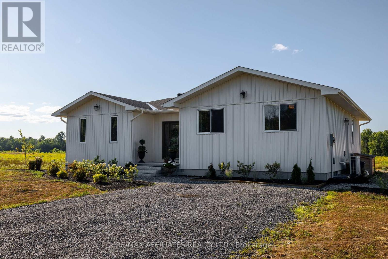 1606 Pittston Road, Edwardsburgh/cardinal, Ontario  K0E 1X0 - Photo 3 - X12352263