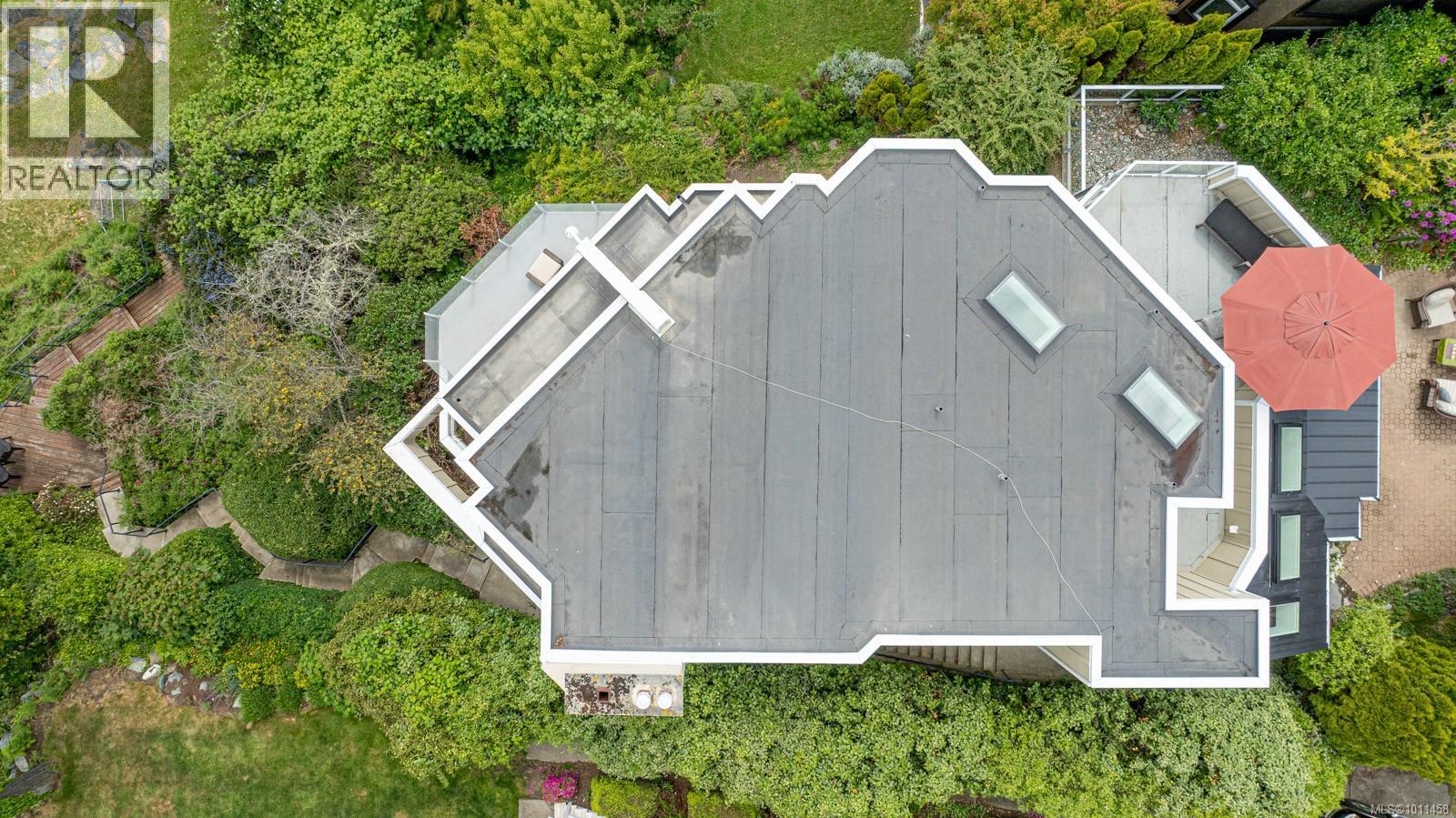 5267 Parker Ave, Saanich, British Columbia  V8Y 2N1 - Photo 16 - 1011458