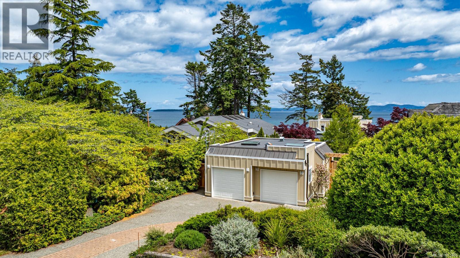 5267 Parker Ave, Saanich, British Columbia  V8Y 2N1 - Photo 20 - 1011458