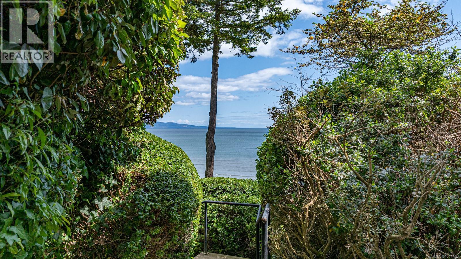 5267 Parker Ave, Saanich, British Columbia  V8Y 2N1 - Photo 22 - 1011458