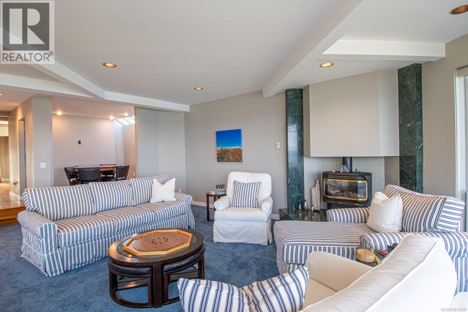 5267 Parker Ave, Saanich, British Columbia  V8Y 2N1 - Photo 54 - 1011458