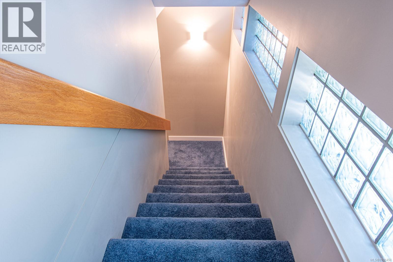 5267 Parker Ave, Saanich, British Columbia  V8Y 2N1 - Photo 78 - 1011458