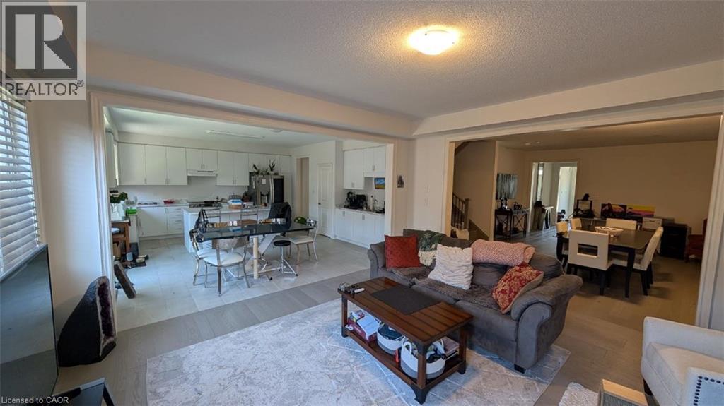 Property at 20 ZIMMERMAN Gardens image 5