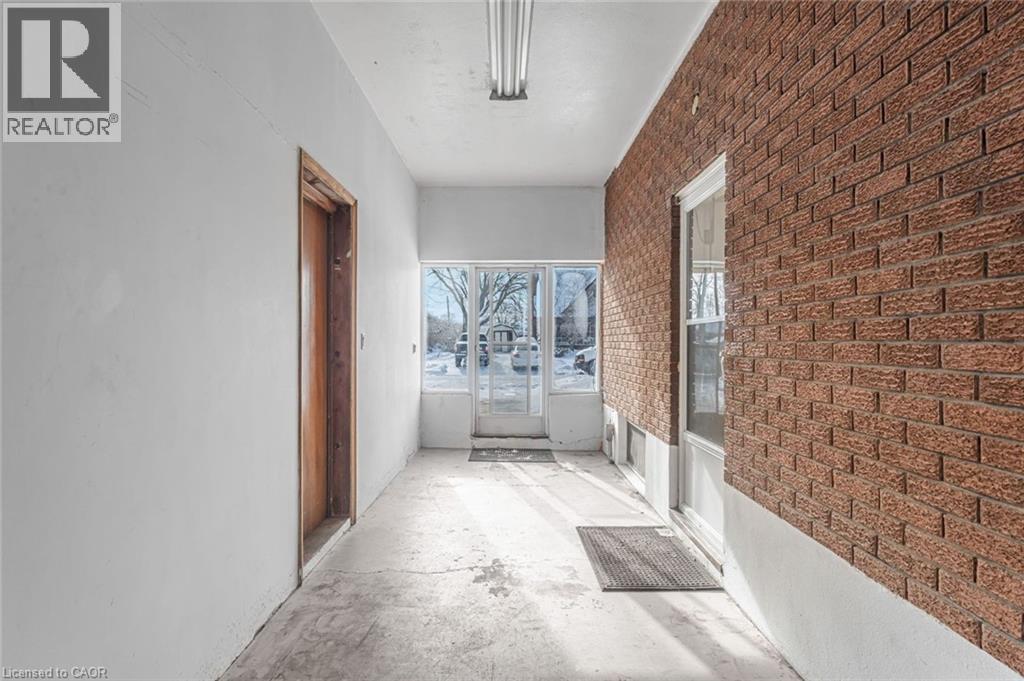 162 Ryerson Street, Thorold, Ontario  L2V 3Y3 - Photo 21 - 40730468