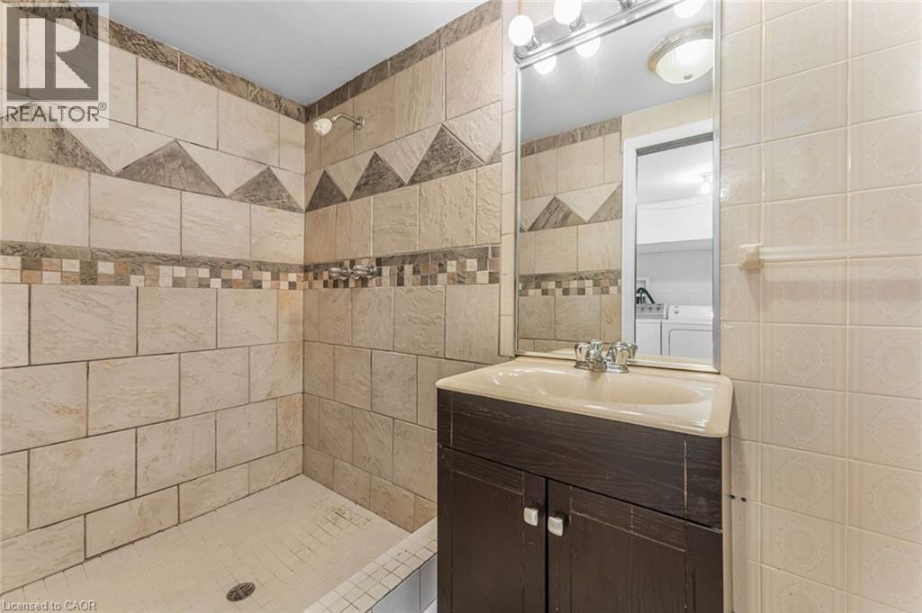 162 Ryerson Street, Thorold, Ontario  L2V 3Y3 - Photo 20 - 40730468