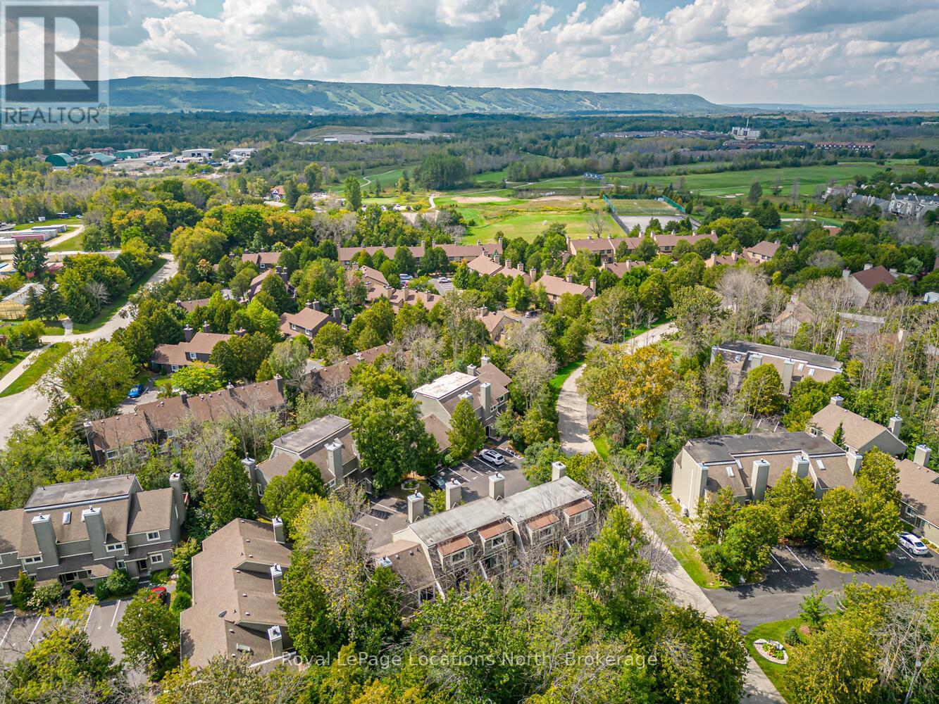 207 Escarpment Crescent, Collingwood, Ontario L9Y 5B4 - Photo 48 - S12352340