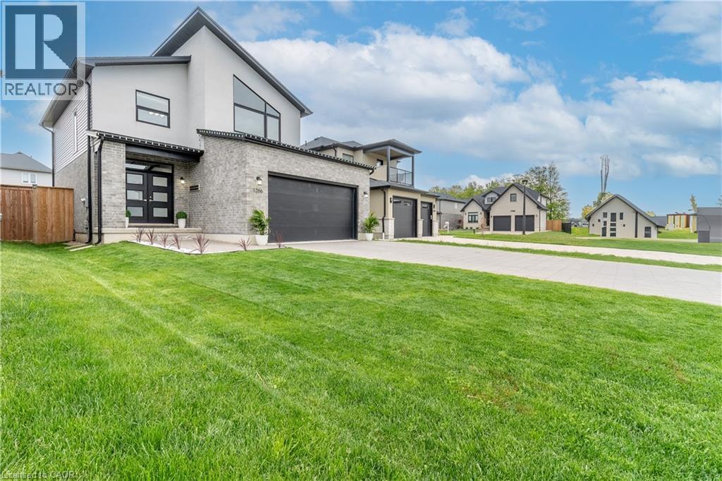 Photo 2 of 35 for 1266 Twilite Boulevard