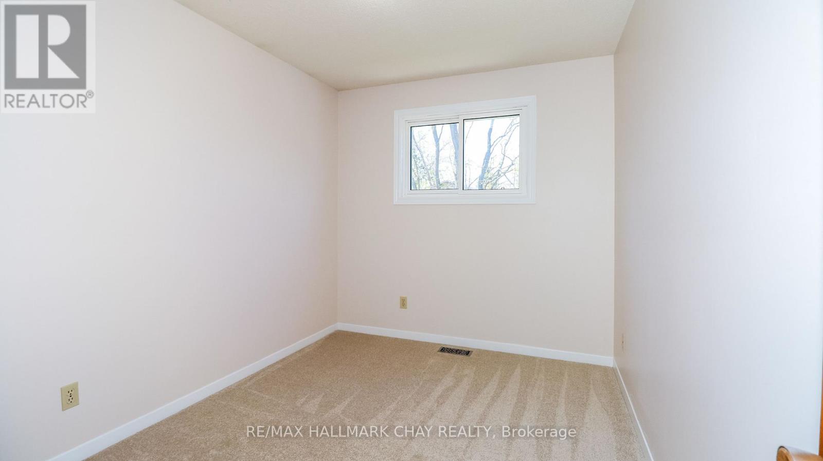82 Melinda Crescent, Barrie, Ontario  L4N 5G6 - Photo 23 - S12352211