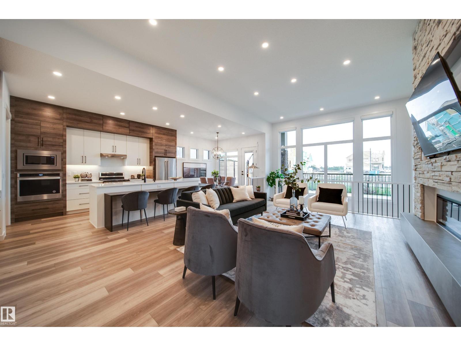 Property at 4832 KNIGHT CR SW image 5