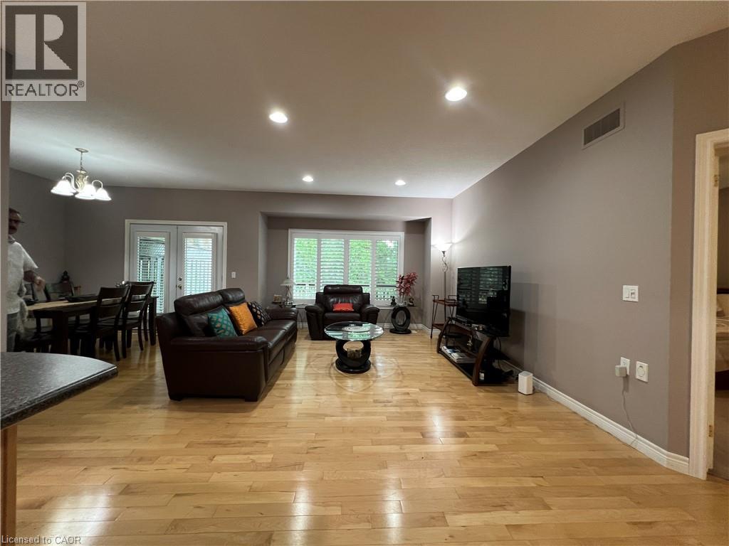 Photo 2 of 21 for 1574 Richmond Street Unit# 7