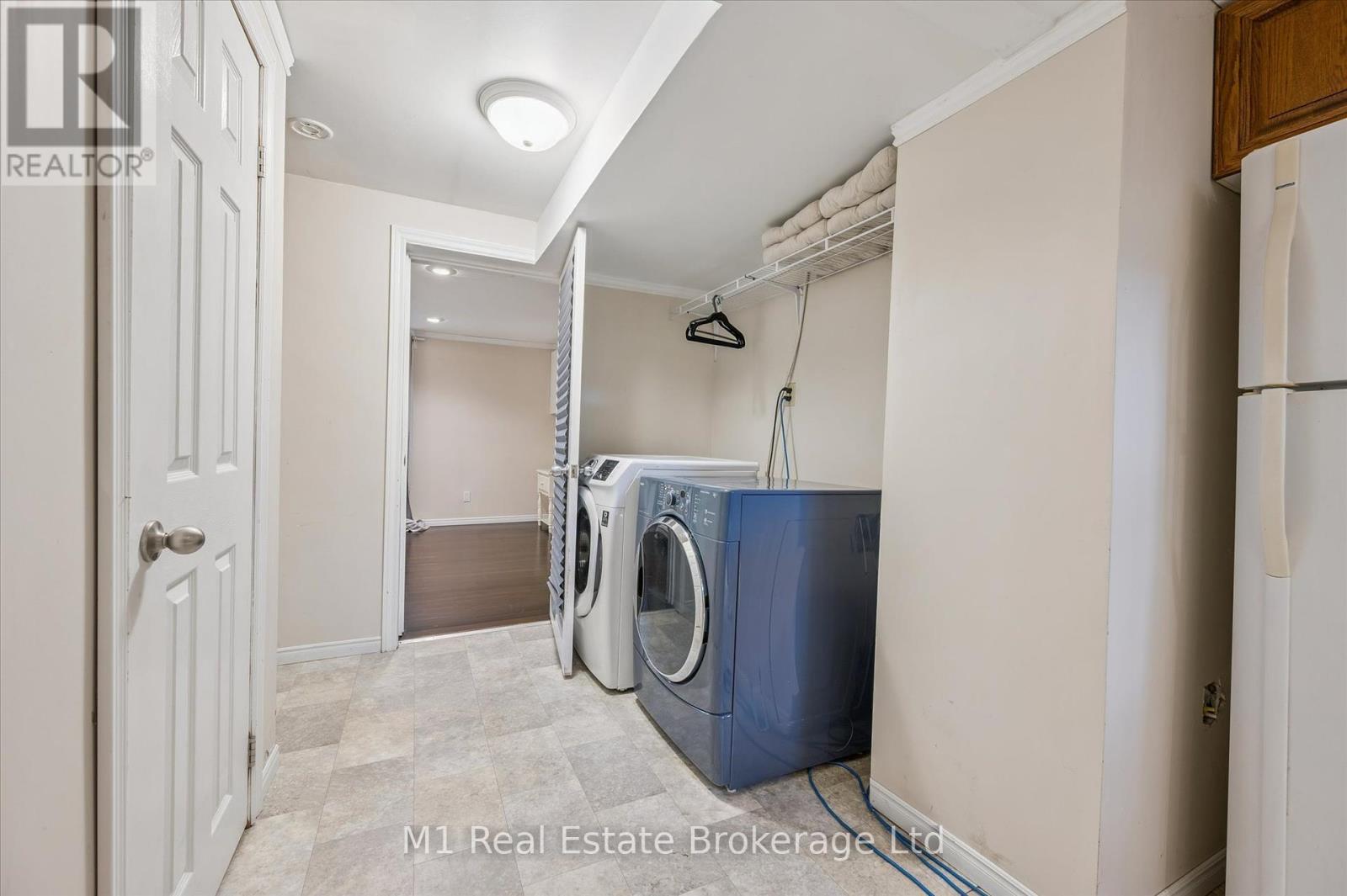 304 Cole Road, Guelph, Ontario N1G 3J2 - Photo 19 - X12352250