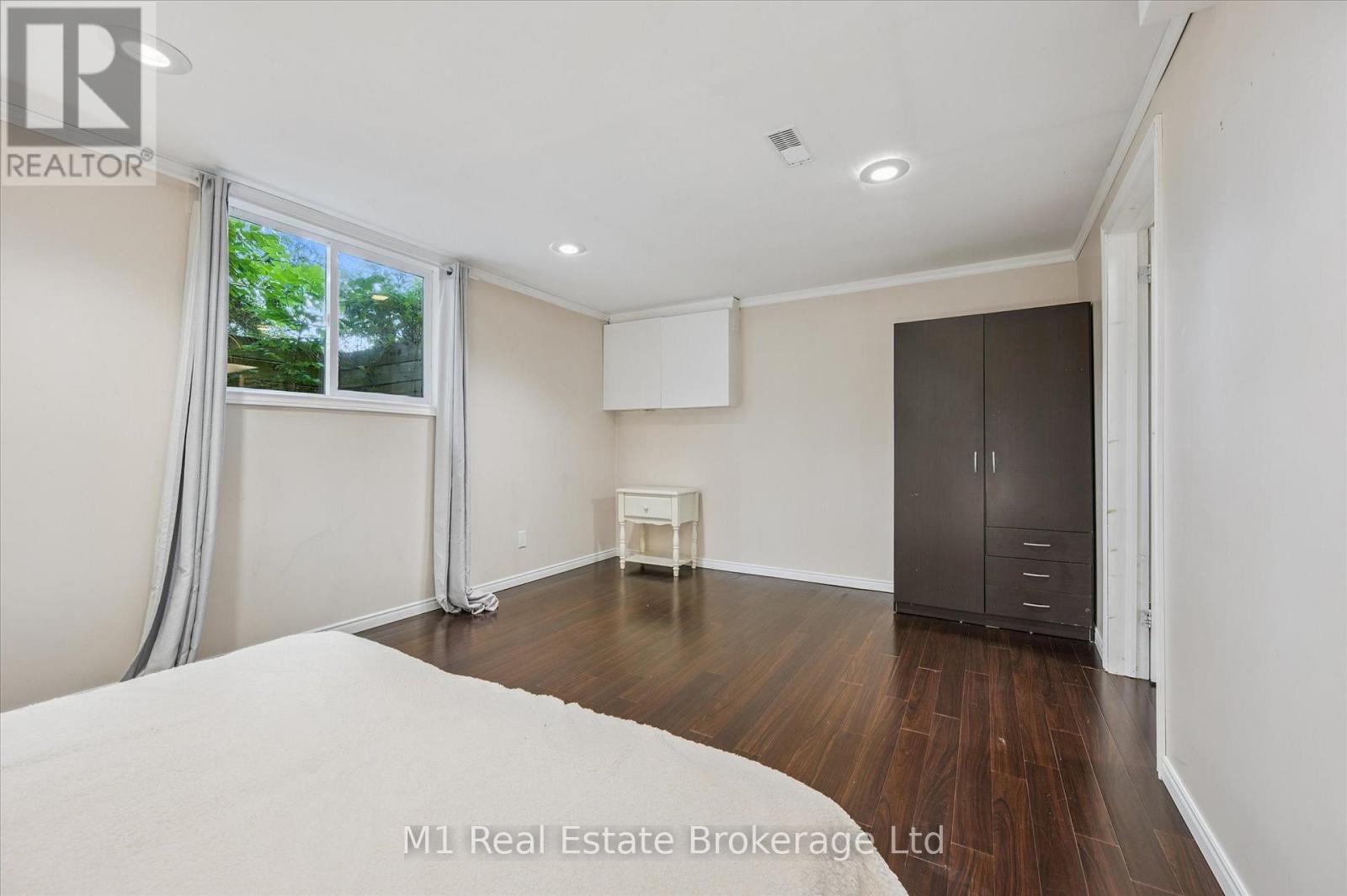 304 Cole Road, Guelph, Ontario N1G 3J2 - Photo 21 - X12352250