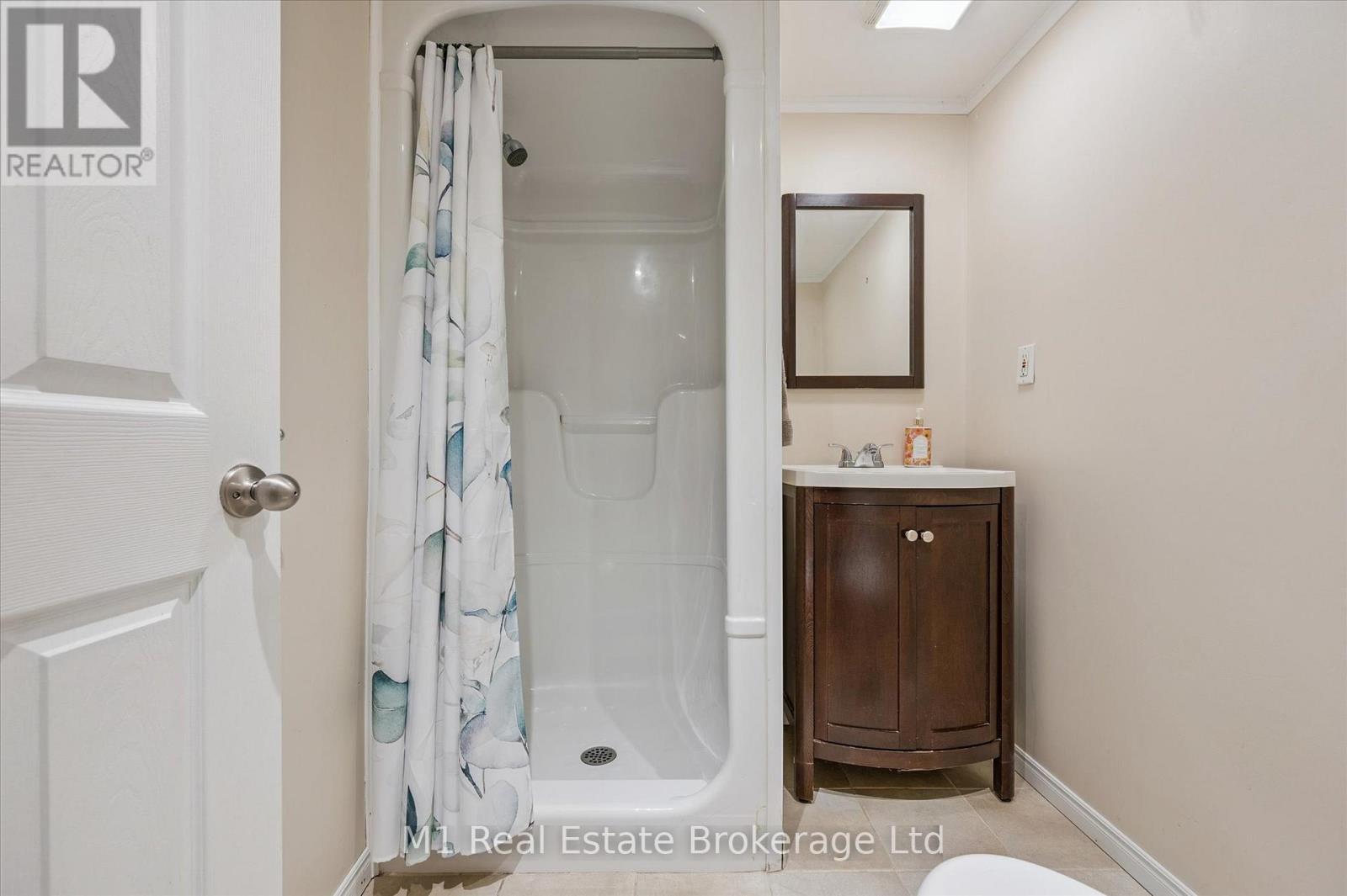 304 Cole Road, Guelph, Ontario N1G 3J2 - Photo 22 - X12352250