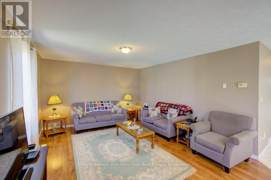 725 Kincaid Street, North Perth, Ontario N4W 3T5 - Photo 12 - X12352302