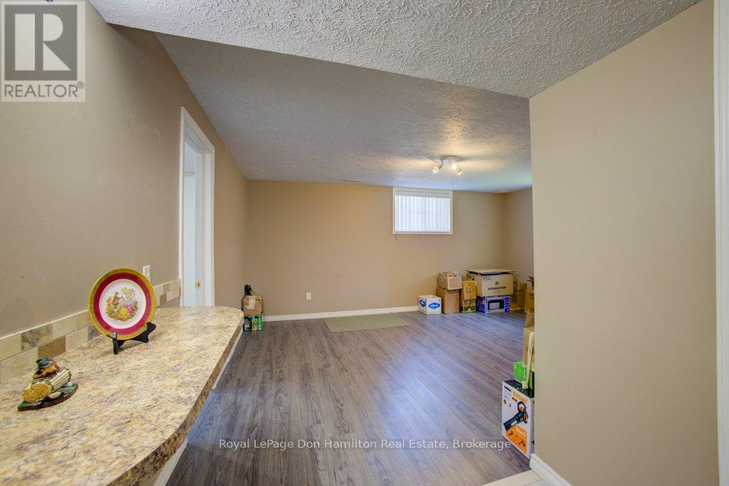 725 Kincaid Street, North Perth, Ontario N4W 3T5 - Photo 16 - X12352302