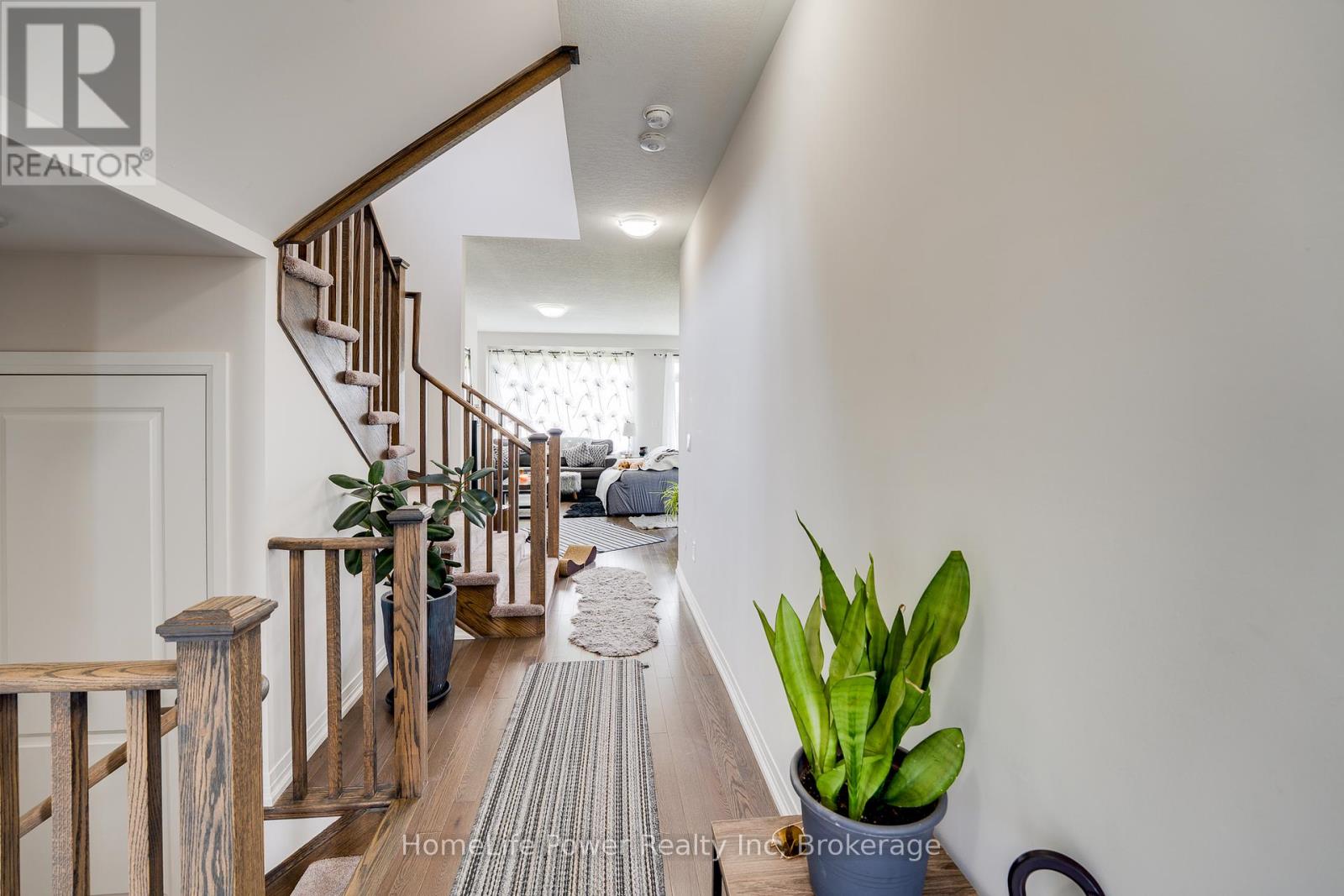 104 Blacklock Street, Cambridge, Ontario N1S 0E3 - Photo 2 - X12352303