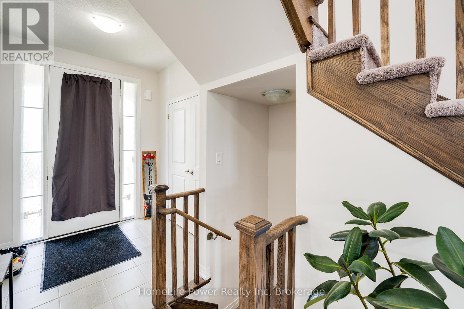 104 Blacklock Street, Cambridge, Ontario N1S 0E3 - Photo 3 - X12352303