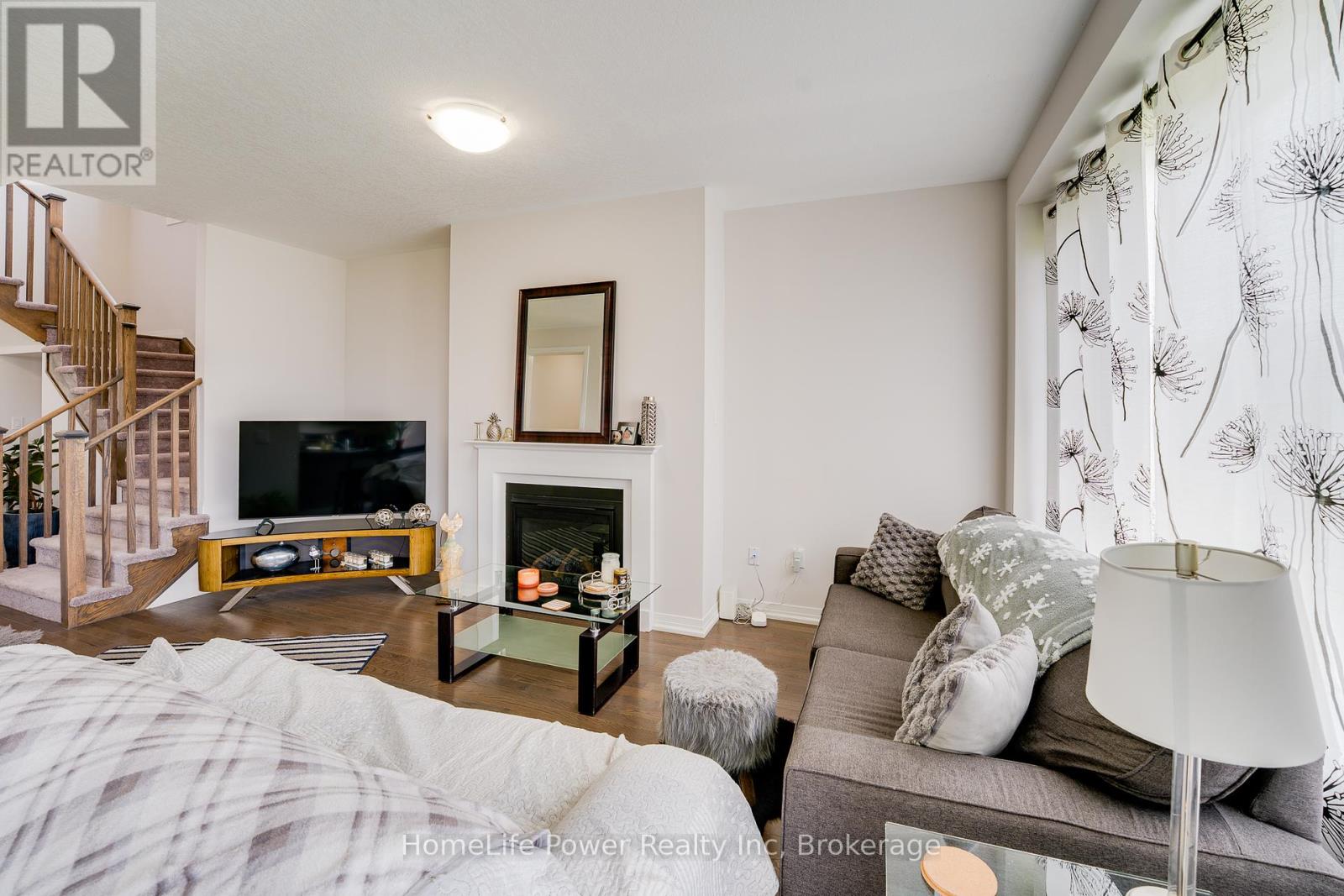 104 Blacklock Street, Cambridge, Ontario N1S 0E3 - Photo 5 - X12352303