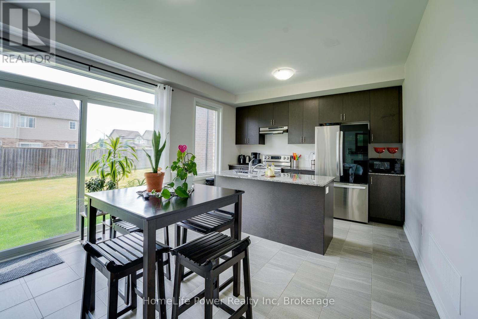 104 Blacklock Street, Cambridge, Ontario N1S 0E3 - Photo 7 - X12352303