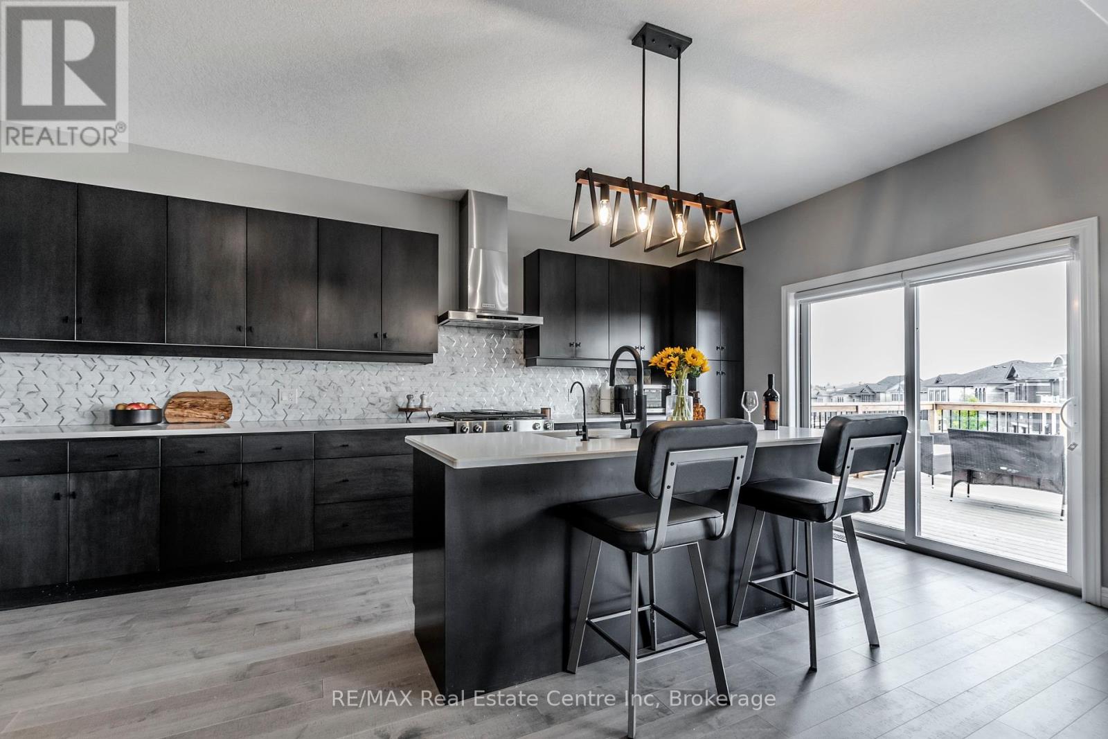 49 Keating Street, Guelph, Ontario N1E 0S2 - Photo 14 - X12352317